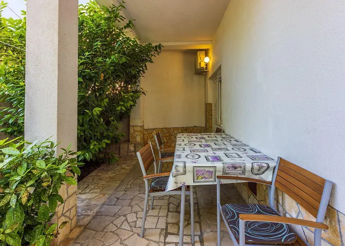 Renoviertes Nur 600 Meter Zum Mit Privater Terrasse, Grill, Waschmaschine *