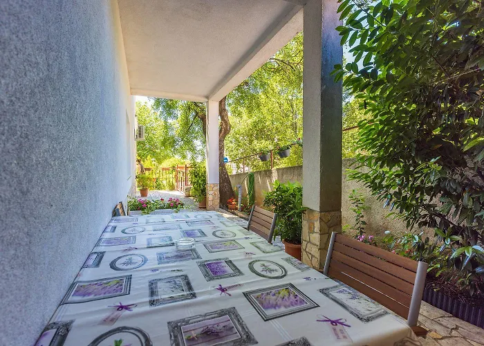 Renoviertes Nur 600 Meter Zum Mit Privater Terrasse, Grill, Waschmaschine Apartament