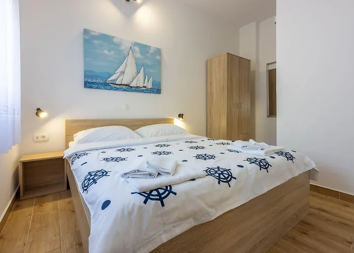 Renoviertes Nur 600 Meter Zum Mit Privater Terrasse, Grill, Waschmaschine * Novi Vinodolski